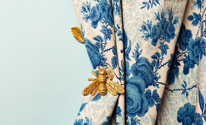 Hooks & Drawer Knobs